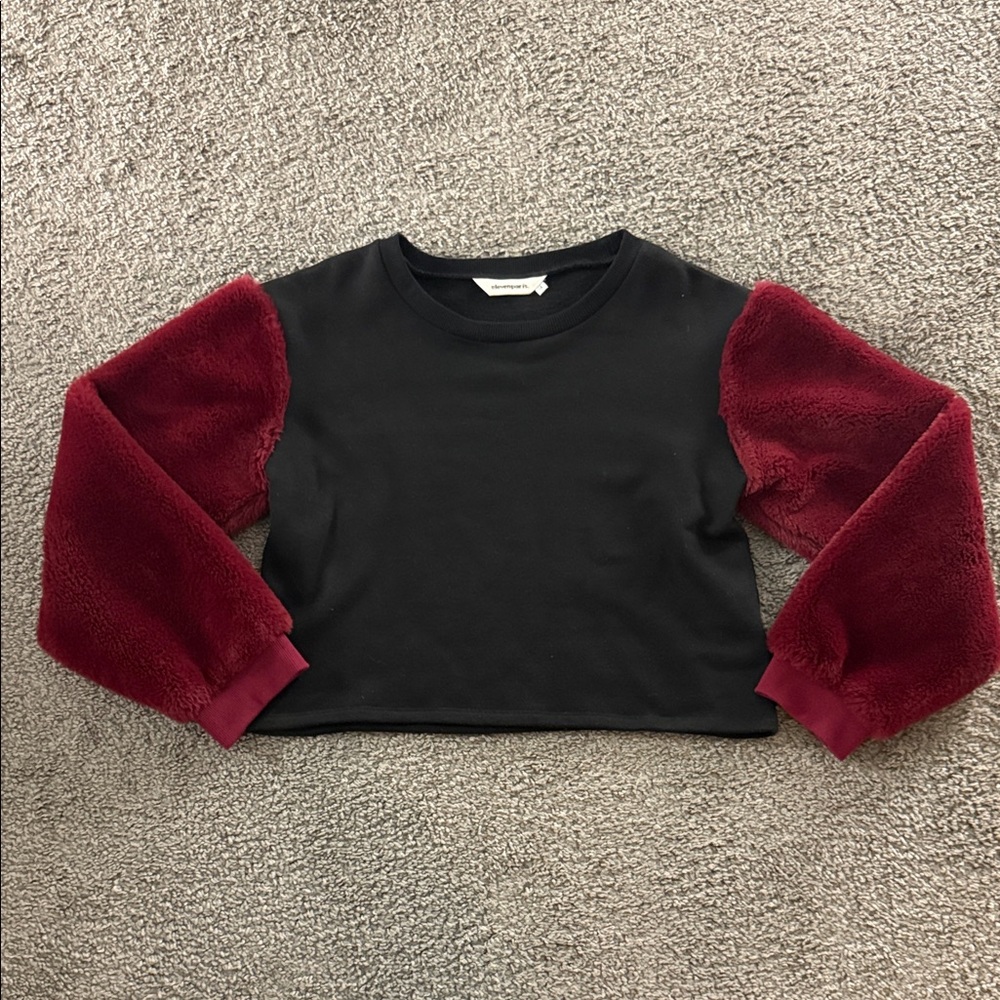Eleven Paris cropped fur sleeve sweatshirt